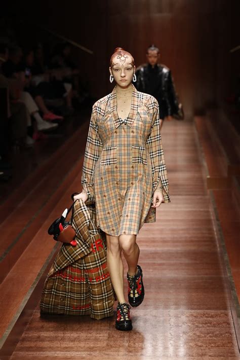 burberry corredino 2019|burberry runway fashion.